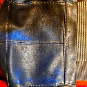 ❤Fossil Crossbody Purse Bundle any 2$15 items for $25.